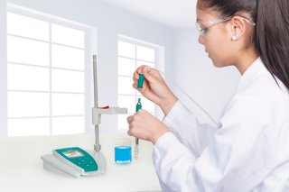 pH Meter